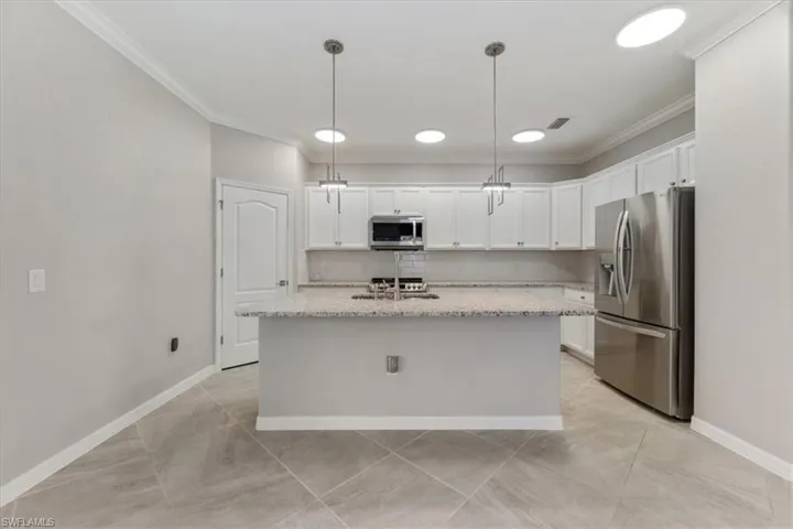 12000  Arbor Trace  DR, Fort Myers, FL 33913