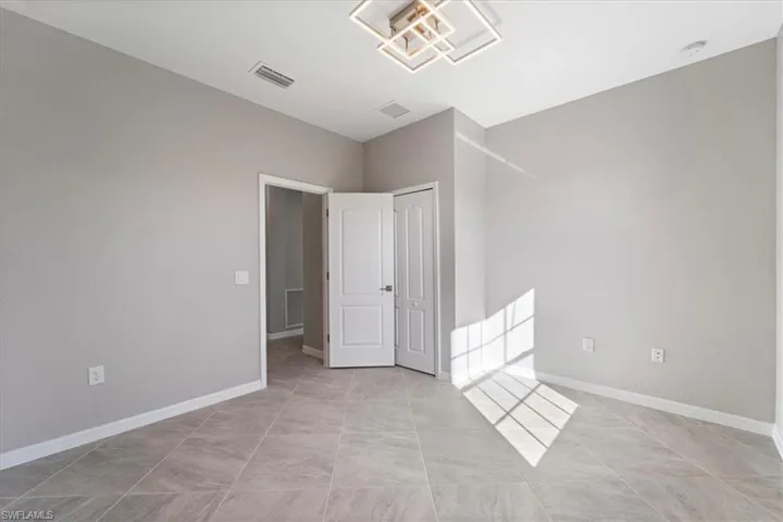 12000  Arbor Trace  DR, Fort Myers, FL 33913