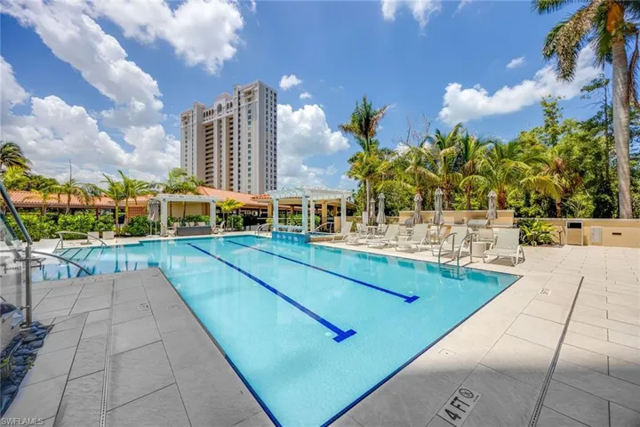 6585 Nicholas Blvd 805, Naples, Florida 34108