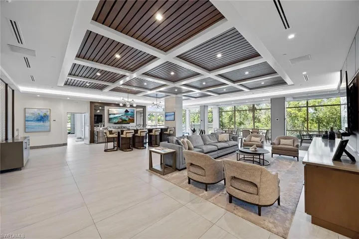 6585 Nicholas Blvd 805, Naples, Florida 34108