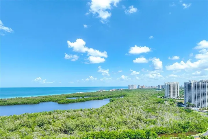 6585 Nicholas Blvd 805, Naples, Florida 34108