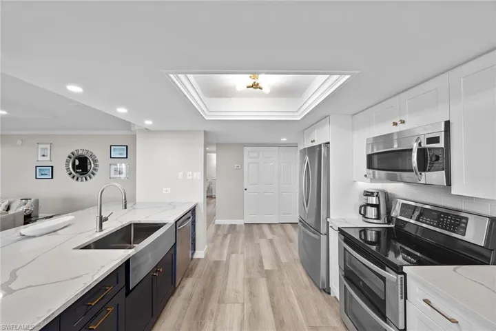 6585 Nicholas Blvd 805, Naples, Florida 34108
