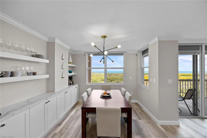 6585 Nicholas Blvd 805, Naples, Florida 34108