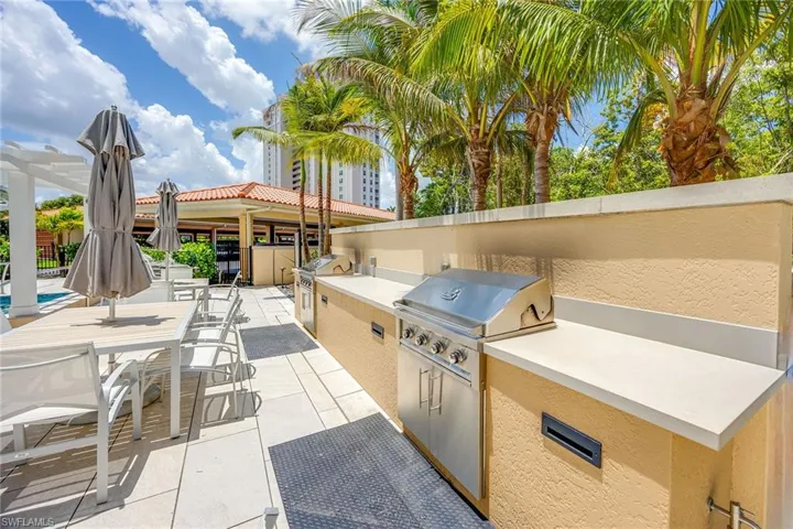 6585 Nicholas Blvd 805, Naples, Florida 34108