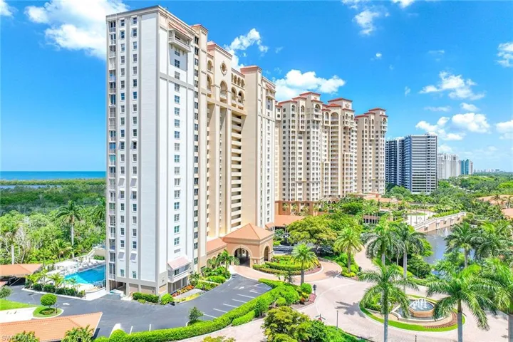 6585 Nicholas Blvd 805, Naples, Florida 34108