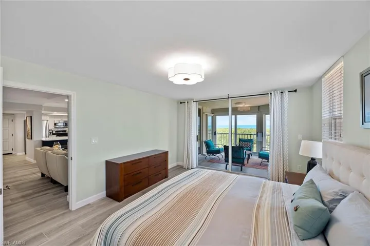6585 Nicholas Blvd 805, Naples, Florida 34108