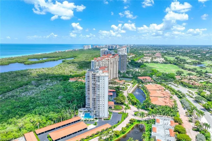 6585 Nicholas Blvd 805, Naples, Florida 34108