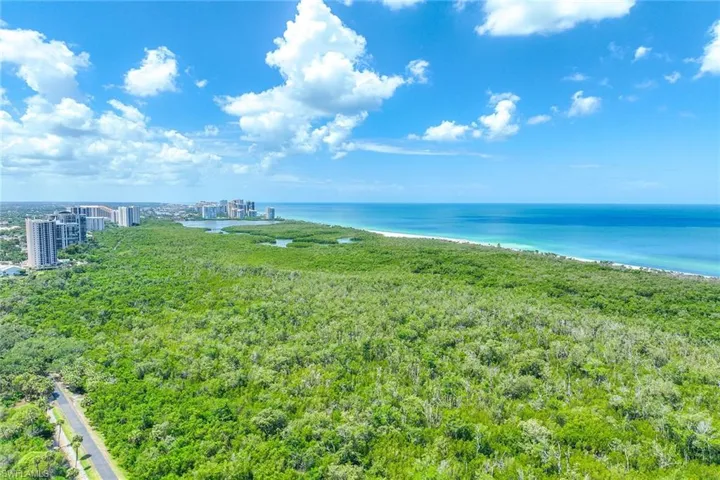 6585 Nicholas Blvd 805, Naples, Florida 34108