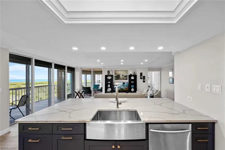 6585 Nicholas Blvd 805, Naples, Florida 34108