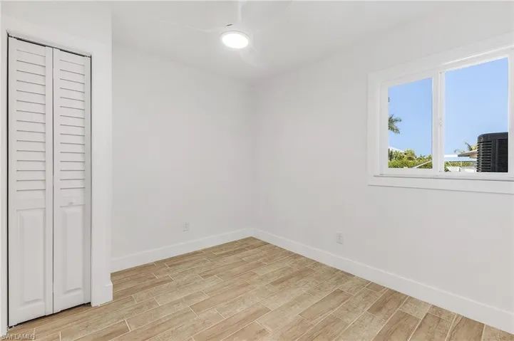 Guest #2 bedroom/study/den.