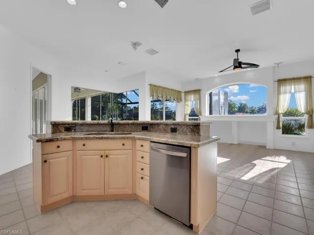 Kitchen w/ Wide Island