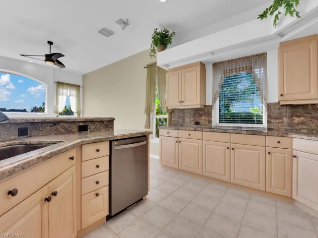 High-End Cabinetry & Backsplash