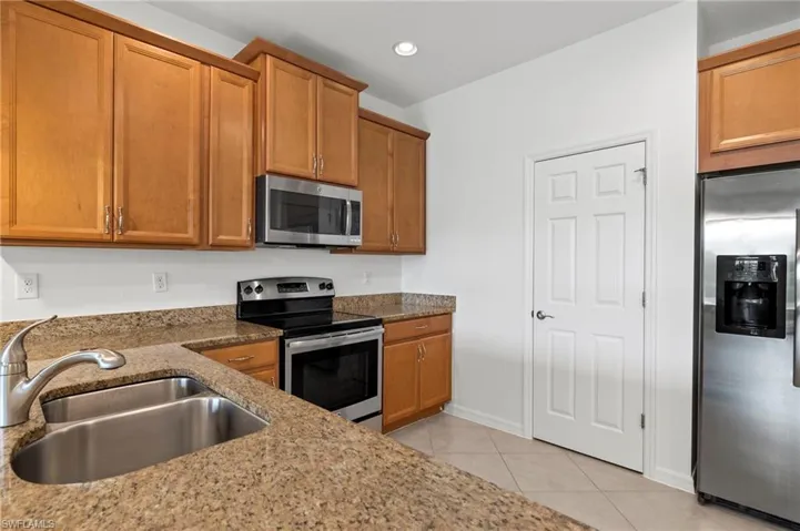 10818 Alvara Way, Bonita Springs, Florida 34135