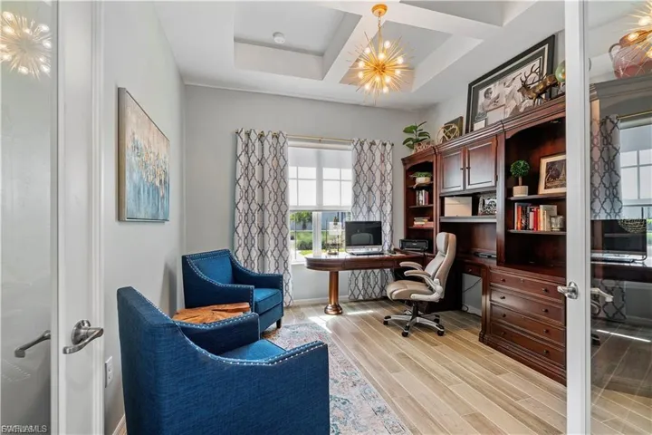 Tray ceiling with a decorative light fixture