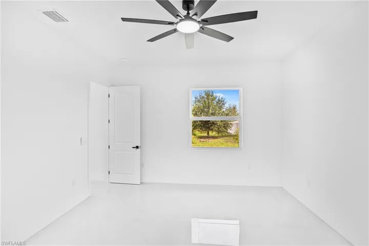 7020 Burma Cir, Labelle, Florida 33935