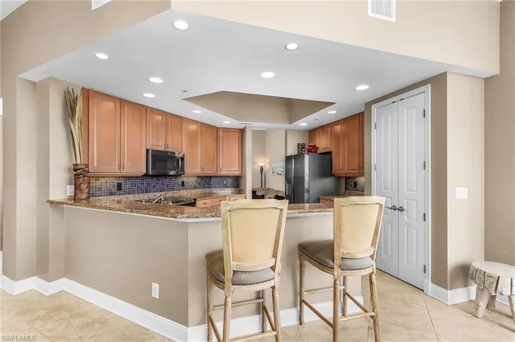 4137 Bay Beach Ln 522, Fort Myers Beach, Florida 33931