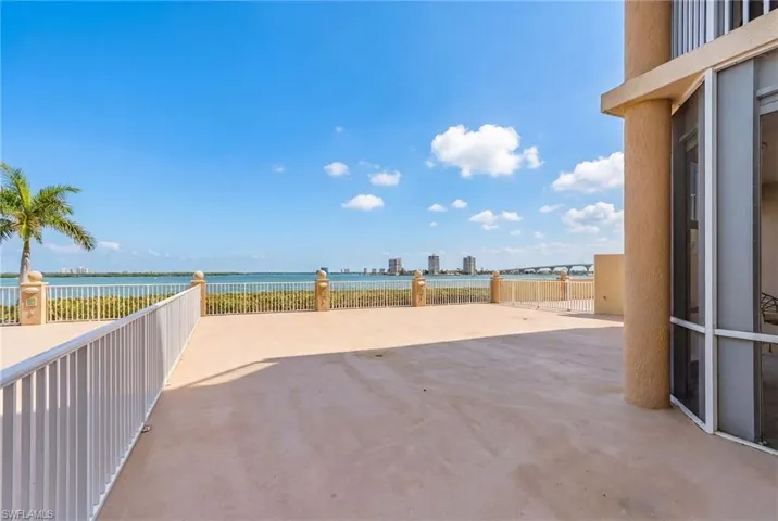 4137 Bay Beach Ln 522, Fort Myers Beach, Florida 33931