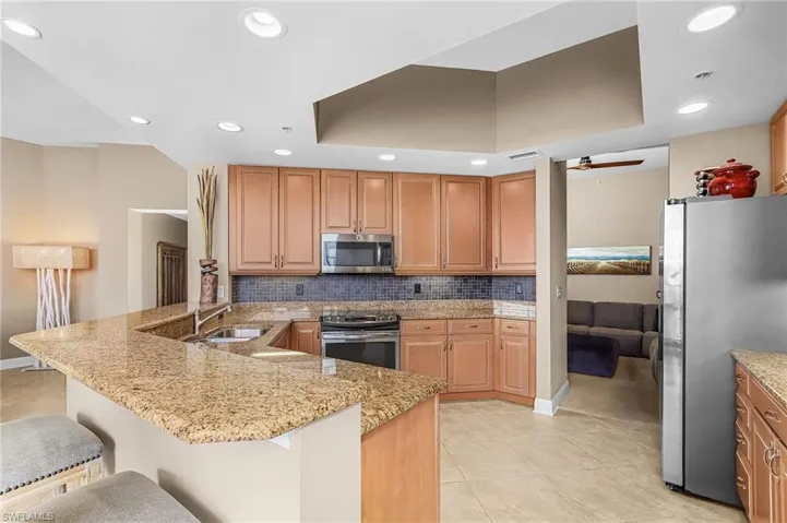 4137 Bay Beach Ln 522, Fort Myers Beach, Florida 33931