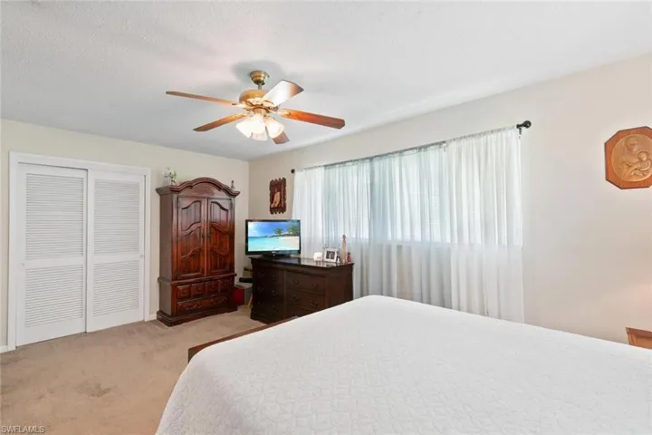 1505  Medford  PL, Lehigh Acres, FL 33936