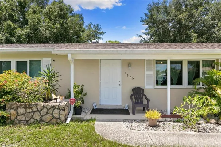 1505  Medford  PL, Lehigh Acres, FL 33936