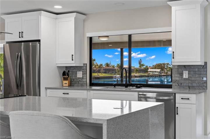4904 Pelican BLVD, CAPE CORAL FL 33914