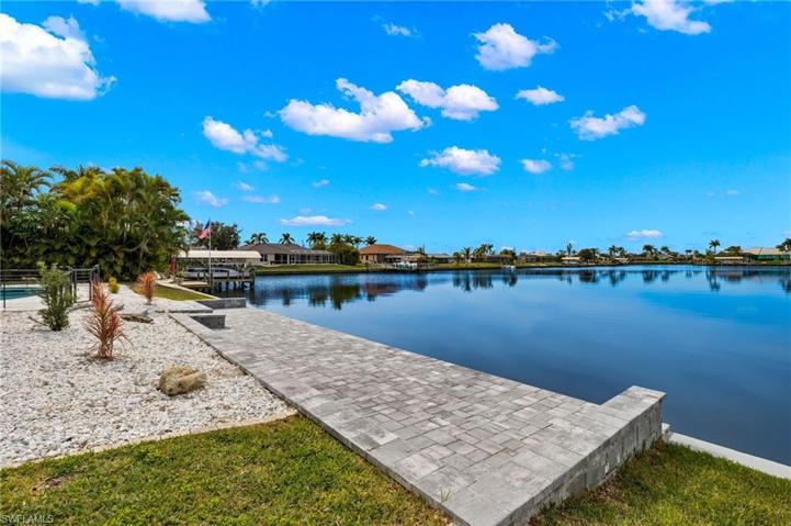 4904 Pelican BLVD, CAPE CORAL FL 33914