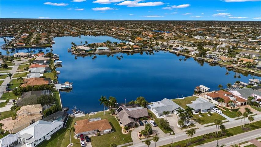 4904 Pelican BLVD, CAPE CORAL FL 33914