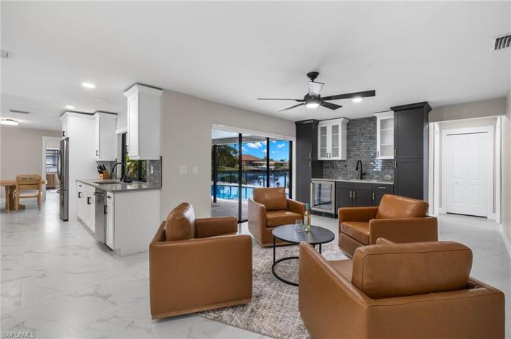 4904 Pelican BLVD, CAPE CORAL FL 33914