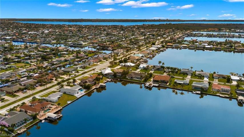 4904 Pelican BLVD, CAPE CORAL FL 33914