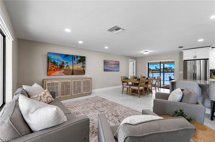 4904 Pelican BLVD, CAPE CORAL FL 33914