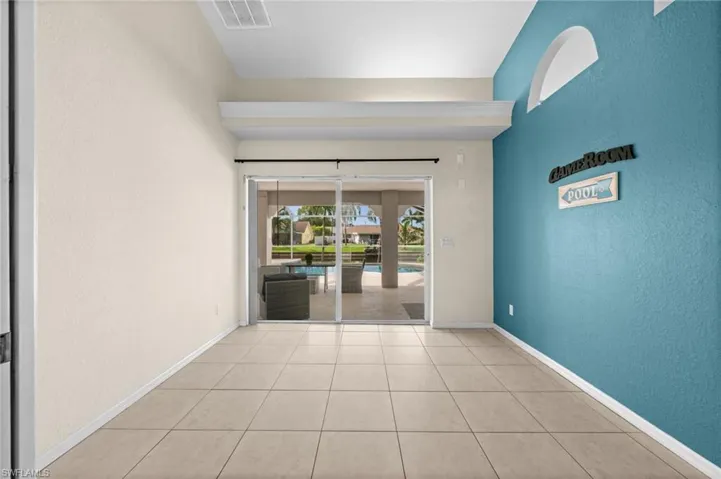 A bonus room with easy access to the undercover lanai.