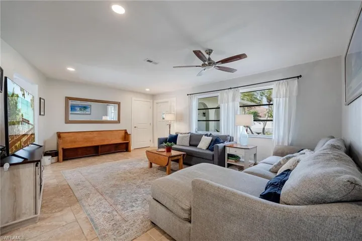 3509 Se 22nd Ave, Cape Coral Fl 33904