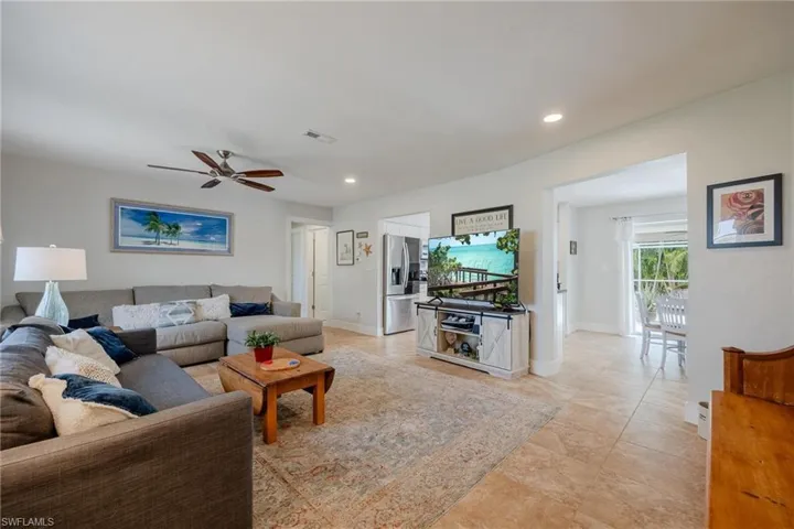 3509 Se 22nd Ave, Cape Coral Fl 33904