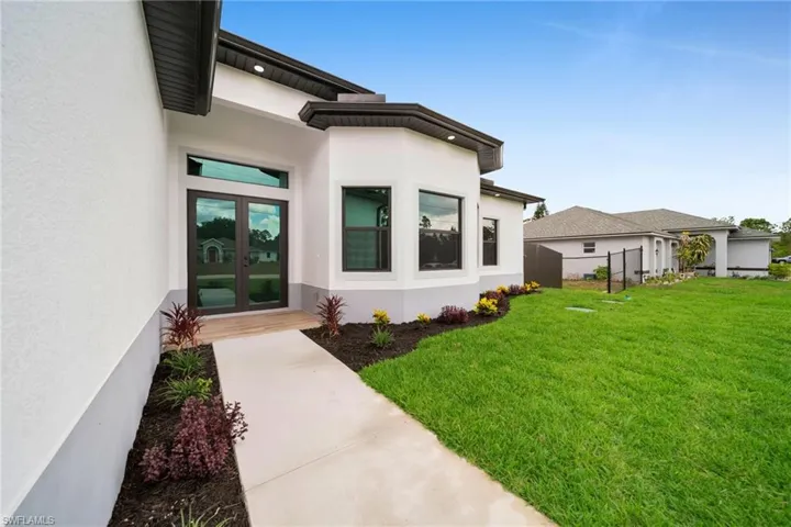 807 Dudley Ave S, Lehigh Acres, Florida 33974