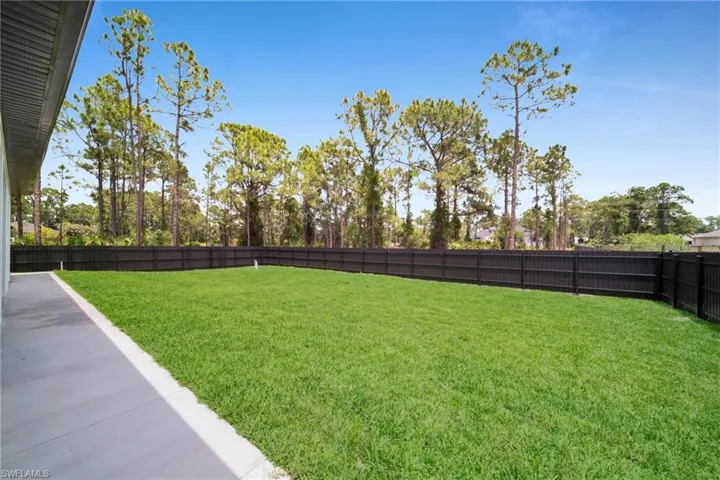 807  Dudley S AVE, Lehigh Acres, FL 33974