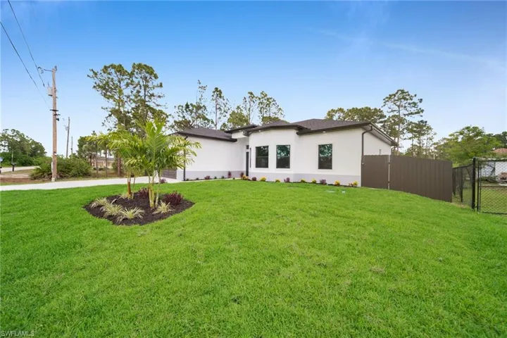 807 Dudley Ave S, Lehigh Acres, Florida 33974