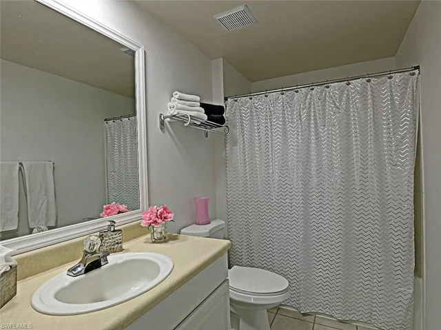 15645 Ocean Walk Cir 116, Fort Myers, Florida 33908
