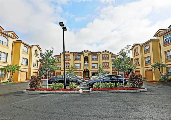 15645 Ocean Walk Cir 116, Fort Myers, Florida 33908