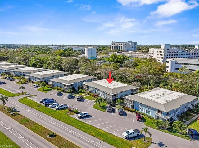248  Palm  DR, Naples, FL 34112