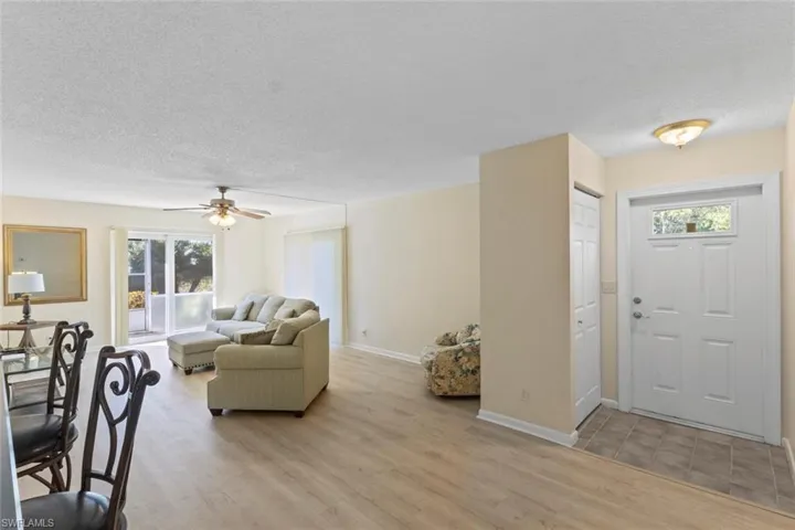 248  Palm  DR, Naples, FL 34112