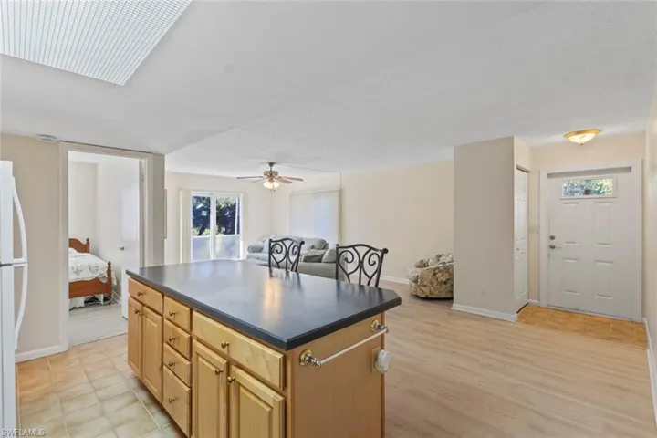 248  Palm  DR, Naples, FL 34112