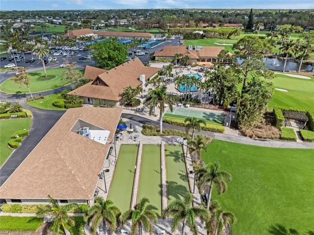 248  Palm  DR, Naples, FL 34112