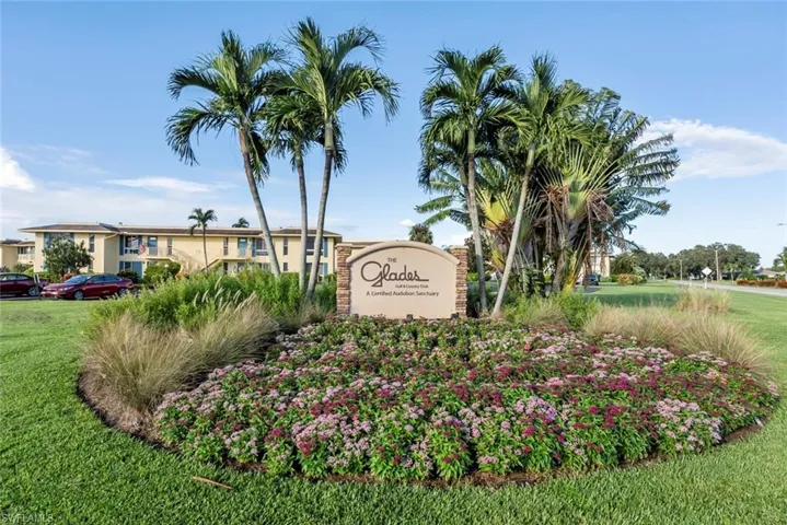 248  Palm  DR, Naples, FL 34112