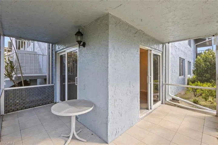 248  Palm  DR, Naples, FL 34112