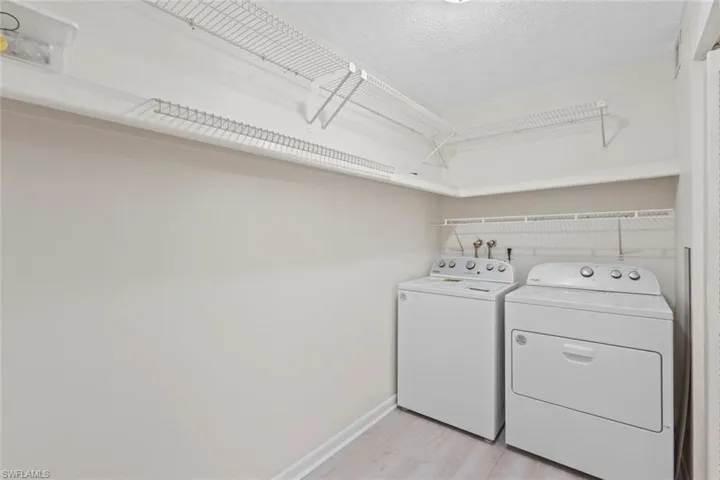248  Palm  DR, Naples, FL 34112