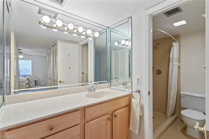 248  Palm  DR, Naples, FL 34112