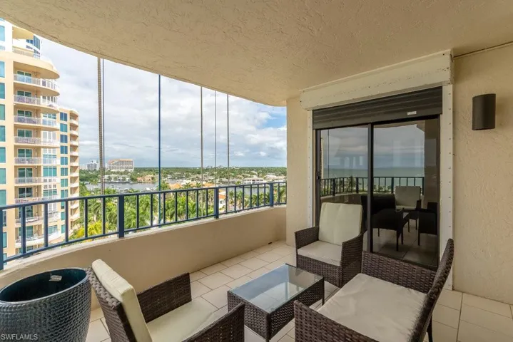 4451 Gulf Shore Blvd N # 1005, Naples, Florida 34103