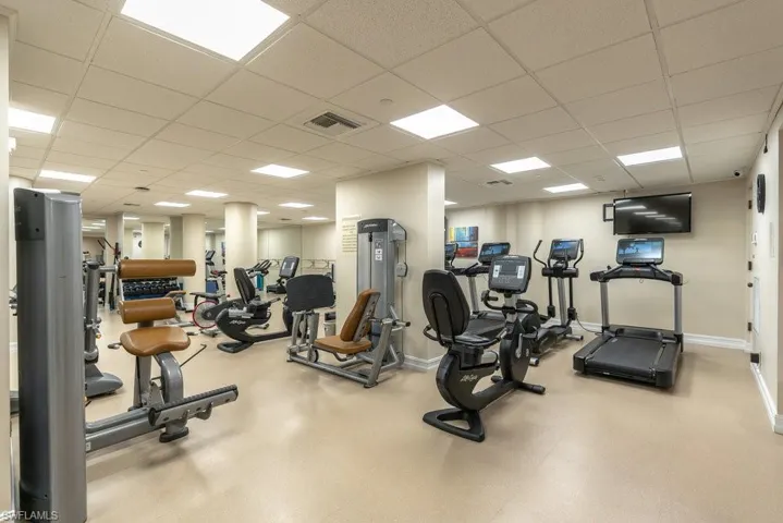 4451 Gulf Shore Blvd N # 1005, Naples, Florida 34103
