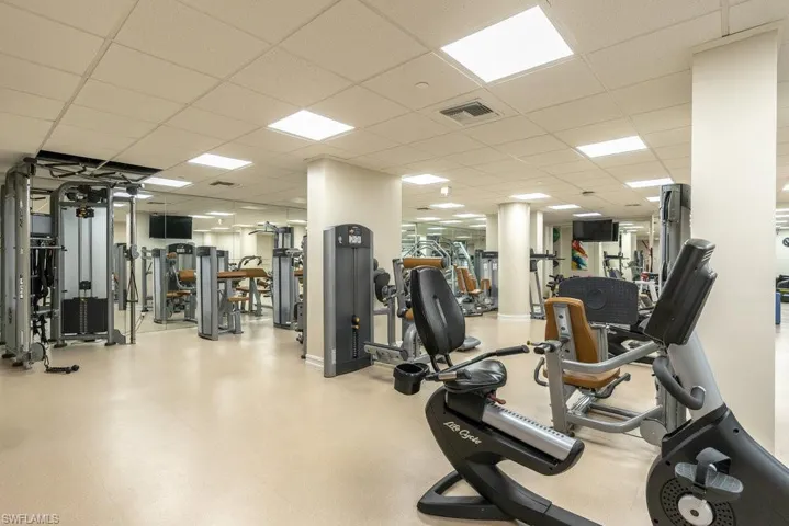 4451 Gulf Shore Blvd N # 1005, Naples, Florida 34103