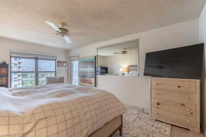 4451 Gulf Shore Blvd N # 1005, Naples, Florida 34103